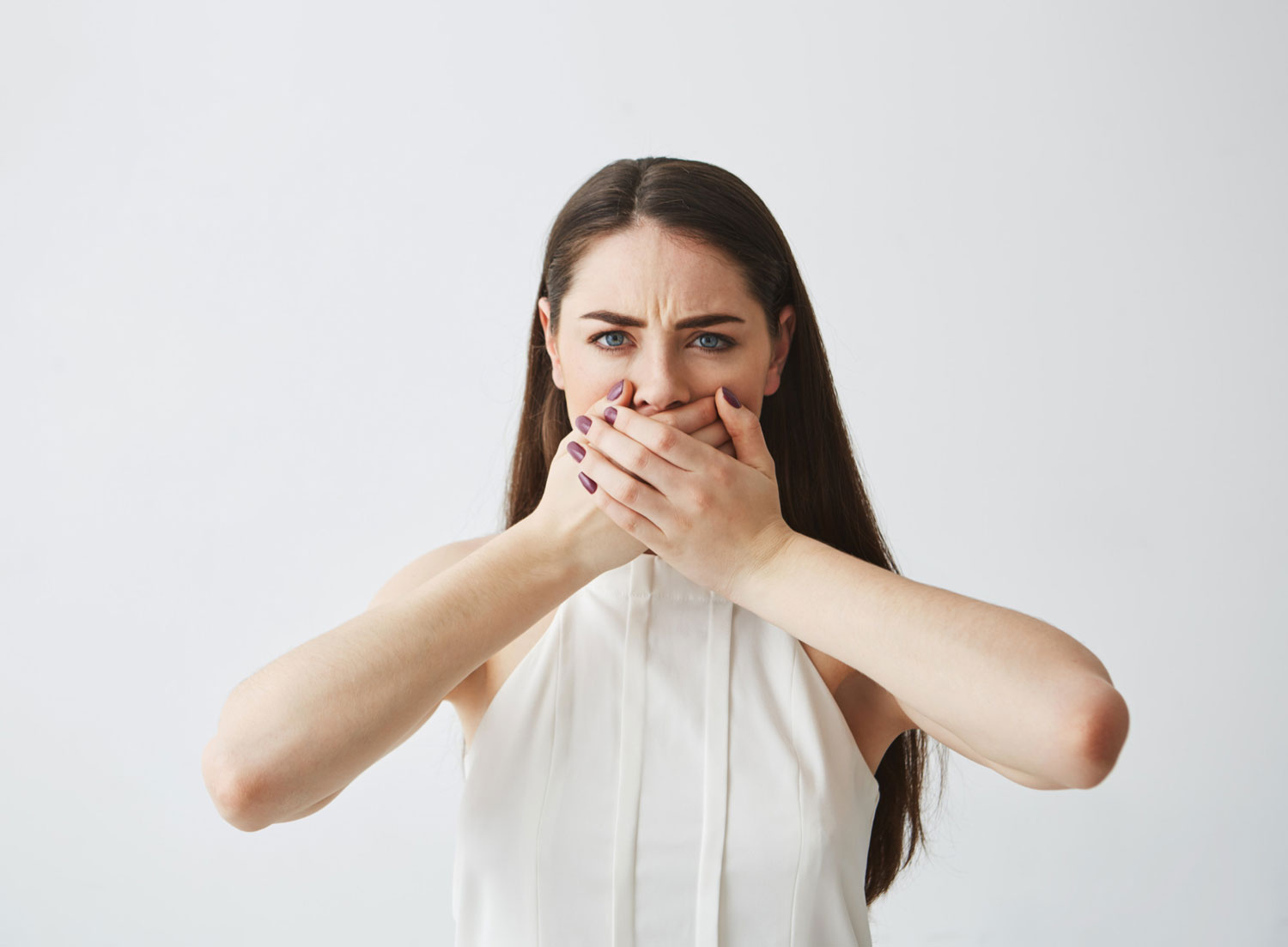 Chica Tartamudez Tapandose La Boca Chica Tartamudez Tapandose La Boca